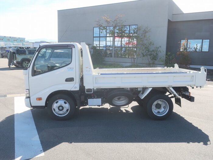 2759　日野　ダンプ　高床　車両総重量5ｔ未満